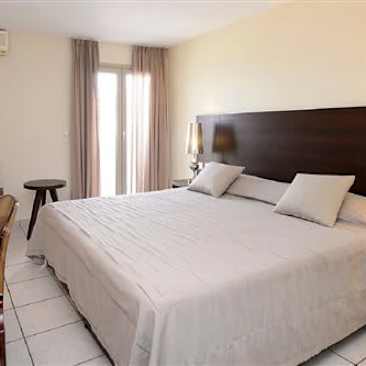 Golden Beach Hotel